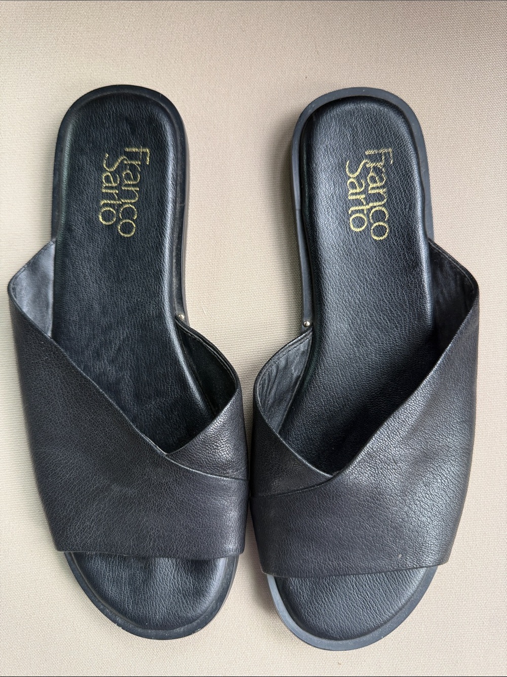 Franco Sarto women’s Black Leather Riviera Cross-Band Slide sandals w studs